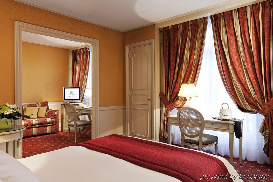 Grand Hotel Clichy Paris Eksteriør bilde